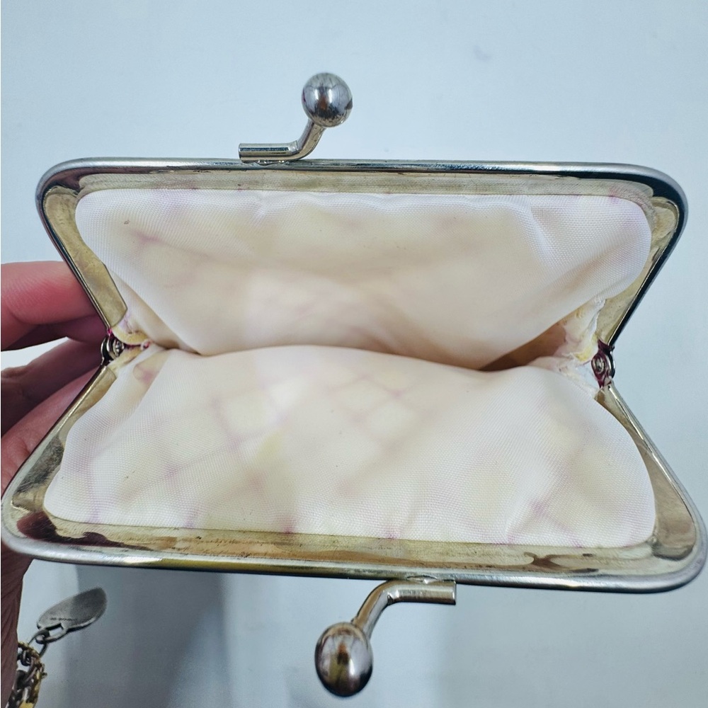 1950’s Pink Quilted Women's Coin Purse - Picture 2 of 5